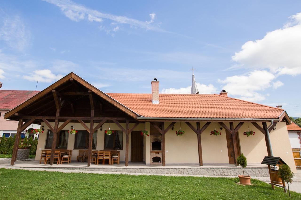 Vila Anna Malnas Bai Exterior foto